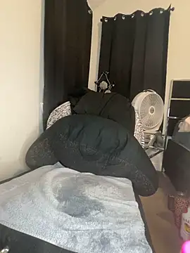 Exotic_Queen_ Live XXX Chat