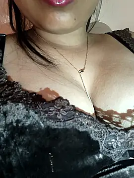 QUEEN_OF_HELL_ Live XXX Chat