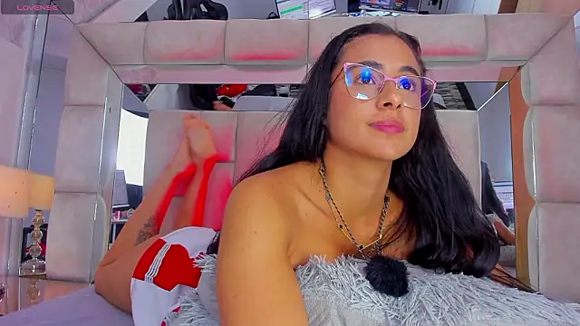 ZOEBARLOWE Chat XXX live