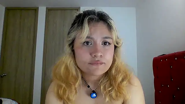 Chatroom XXX en direct de preetty_vaal