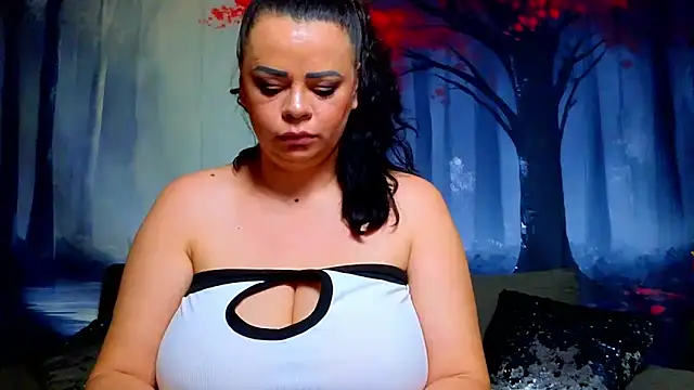 ElizabethEven Live XXX-chat