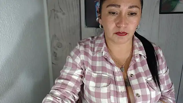 JULIANAWET69 Live XXX-Chat