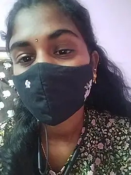 Tamil_Hot_RoyalQueen webcam show