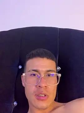 Вебкам-шоу Latin_Paisa_Boy