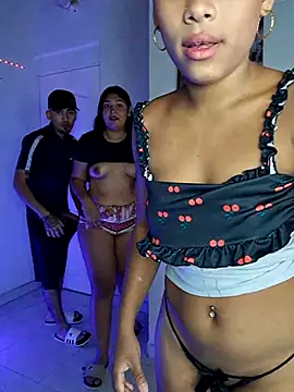 royalgirls_x: απευθείας συνομιλία ΧΧΧ