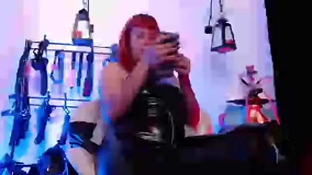 IvanaFetish: онлайн-секс-чат