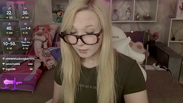 MeowkaKitty 웹캠 쇼