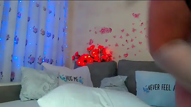 SquirtyButterfly Chat XXX in diretta