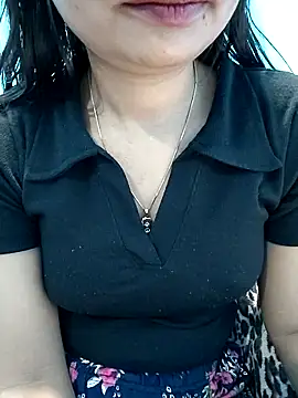 Vaani_Actress Chat XXX live