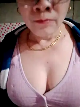 small-house123 Live XXX Chat