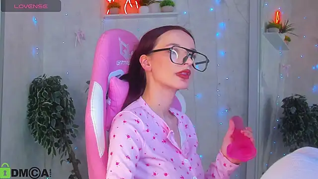 Alicia_Adammss: απευθείας συνομιλία  ΧΧΧ