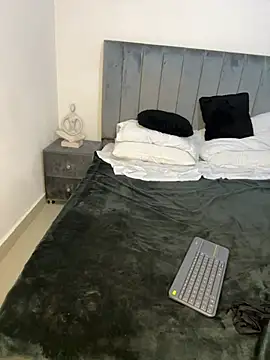 RedNDizzyのライブXXXチャット