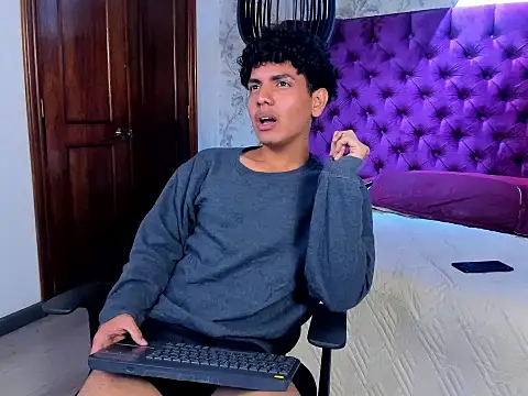 XXX chat uživo modela Teo_dantex