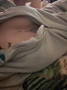 Sashabunny Adlı Modelin Canlı XXX Sohbeti