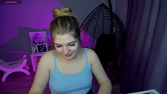 lily_williamss Adlı Modelin Canlı XXX Sohbeti