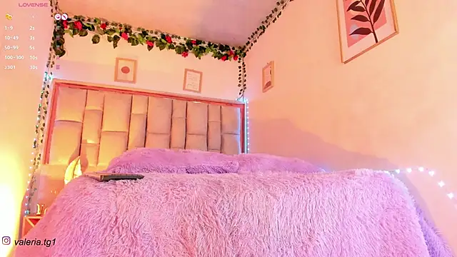 Valeria_Thompson1's Live XXX Chat