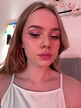 SIlviaBeyt Adlı Modelin Canlı XXX Sohbeti