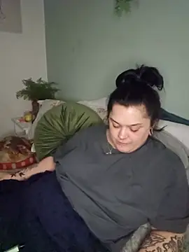 Онлайн чат XXX Saucy-Serenity