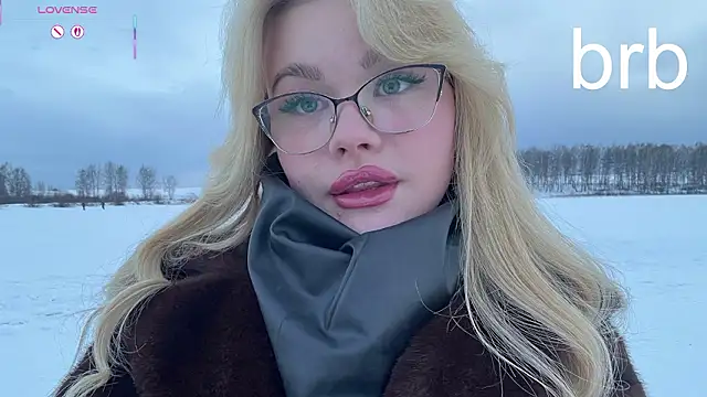 ShyEmma_ Adlı Modelin Canlı XXX Sohbeti