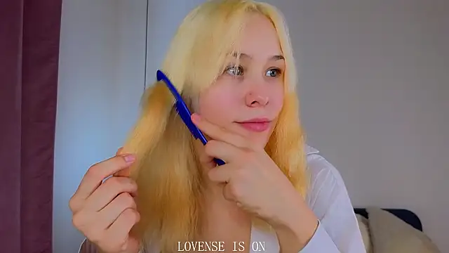 BritniBers Adlı Modelin Canlı XXX Sohbeti