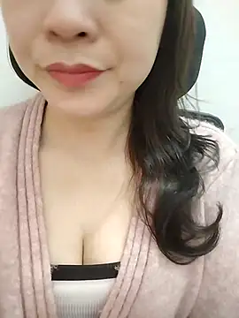 Cogai-nhutnhat Adlı Modelin Canlı XXX Sohbeti