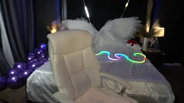 Онлайн чат XXX CharlyWines