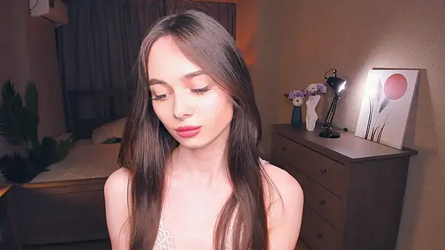 YvonneRobes Chat XXX live