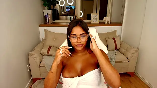 Paula_Thomass Chat XXX live