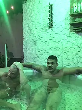 grossocalibre20 élő XXX-chatje