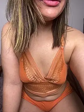 Zyrella live XXX chat