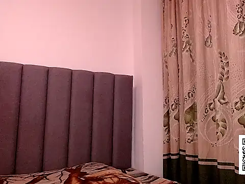 saara_johnson496 Adlı Modelin Web Kamerası Şovu