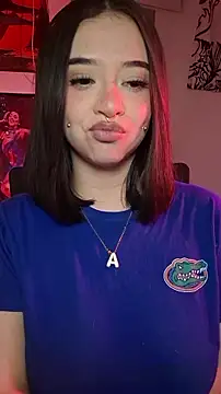 annbones_ch Adlı Modelin Canlı XXX Sohbeti