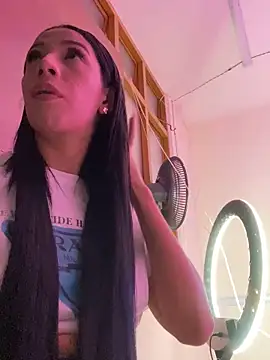 Lina10's Live XXX Chat