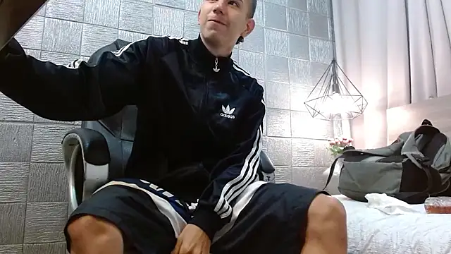 Онлайн чат XXX JackSwan18