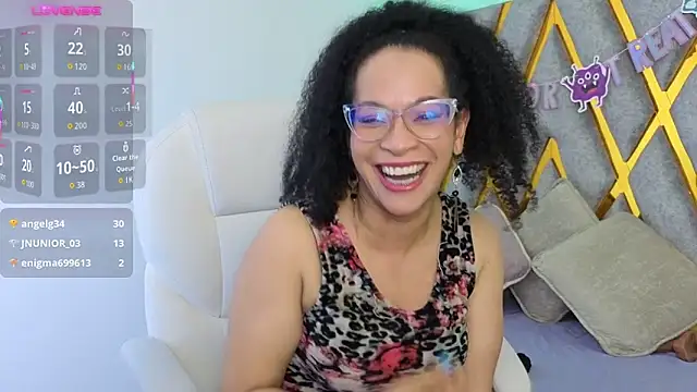 Chat XXX en directo de Cintiia_Holmes