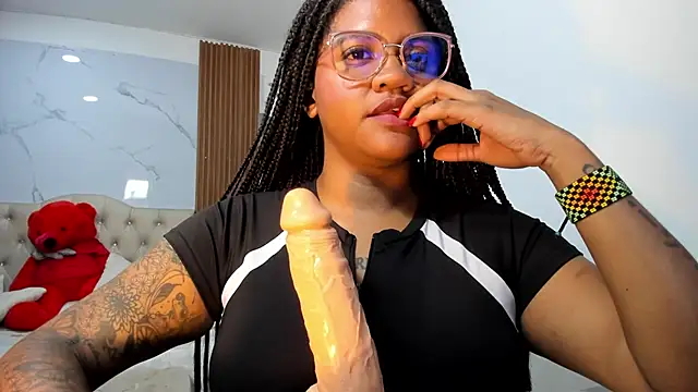 ZahraRose Adlı Modelin Canlı XXX Sohbeti