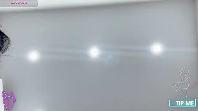 shishi_101 Adlı Modelin Canlı XXX Sohbeti