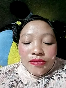 Minkine022: онлайн-секс-чат