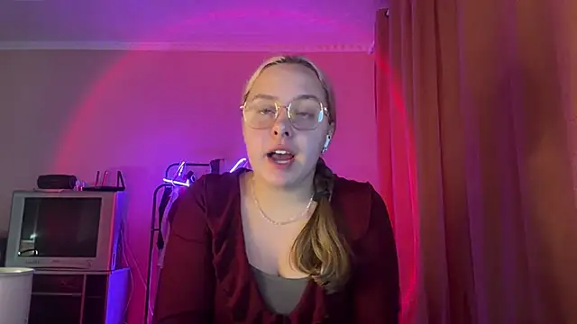 Chat XXX en directo de ZoraDearmon