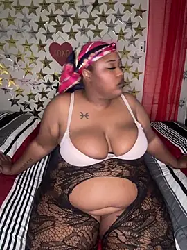 Chocolatebunnyxx96: онлайн-секс-чат