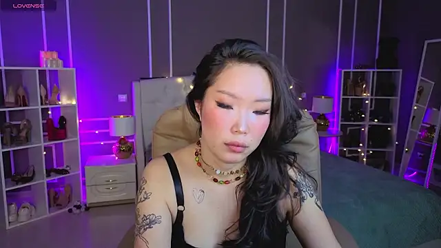 ElinaMotion Live XXX Chat