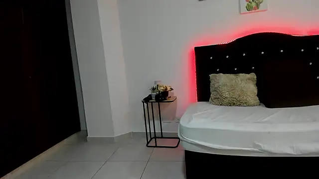 Lenna16_ Chat XXX in diretta