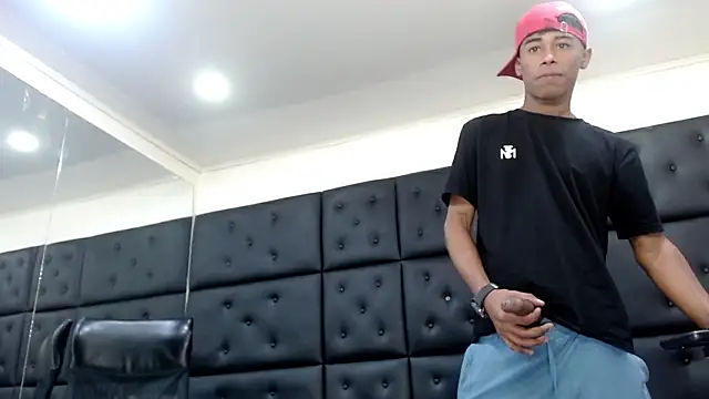 Živý XXX chat TonnyMarck