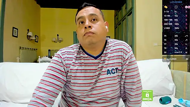 Pokazy przed kamerką – brad_latino