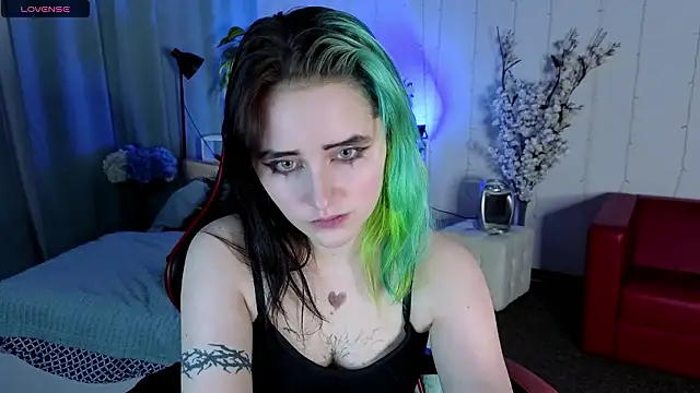 RubyMystのライブXXXチャット