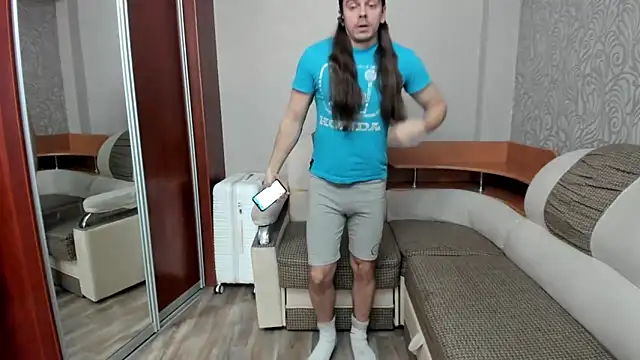 AlansonofDaddy Show in webcam