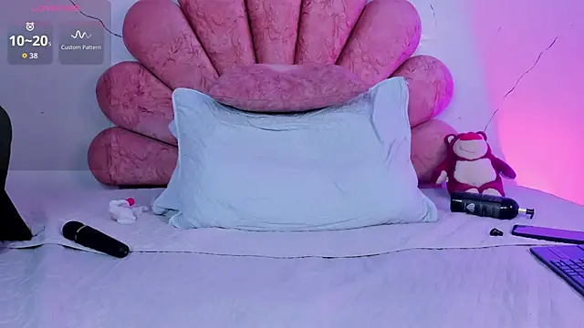 NiickyJones élő XXX-chatje