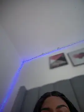 Whitney_00 Live XXX-Chat