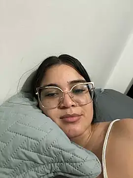 CamilaSofiia Adlı Modelin Canlı XXX Sohbeti