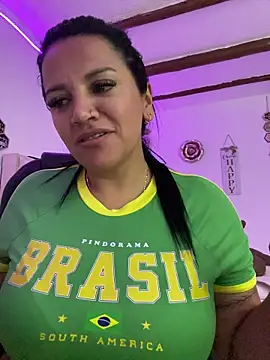 Chatroom XXX en direct de Milff_parkerrr